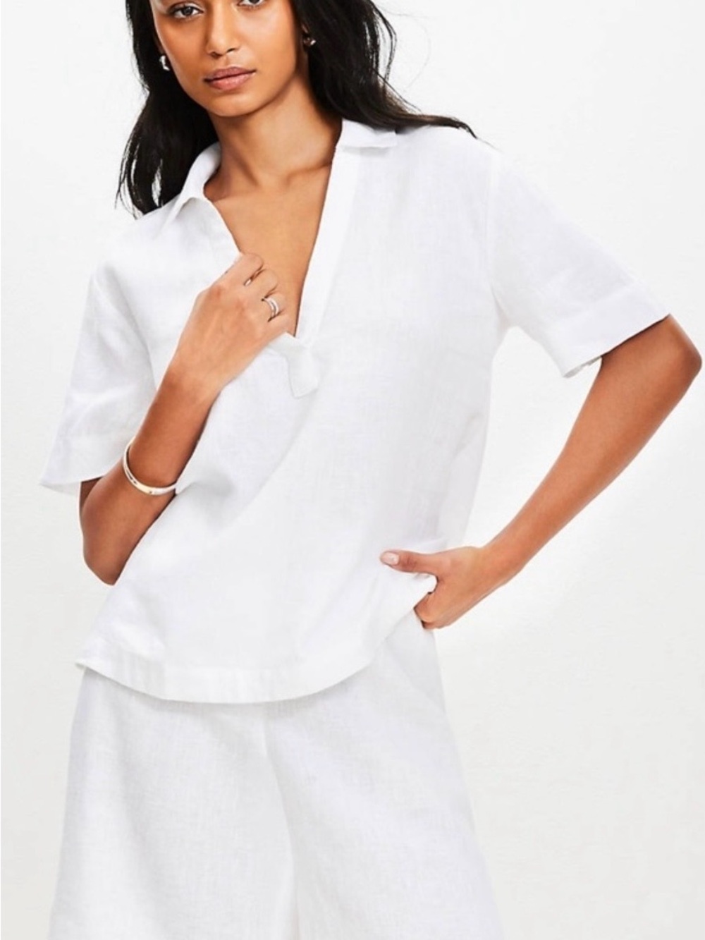 LOFT Linen Collared V-Neck Top EUC 
Size XL